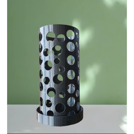 Pot by Corentin with integrated saucer